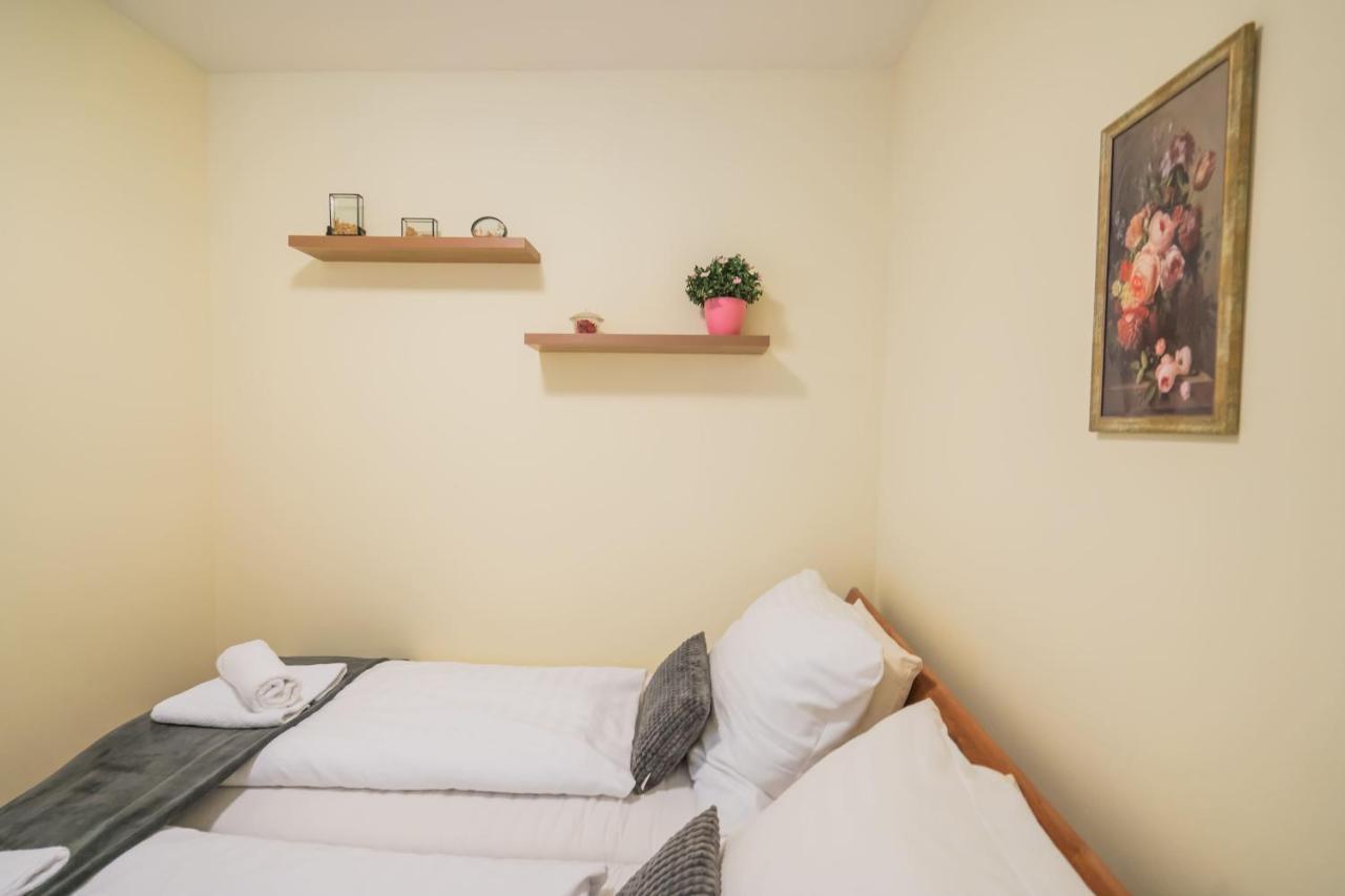 Myflat Solaris Family Apartment Siófok Kültér fotó